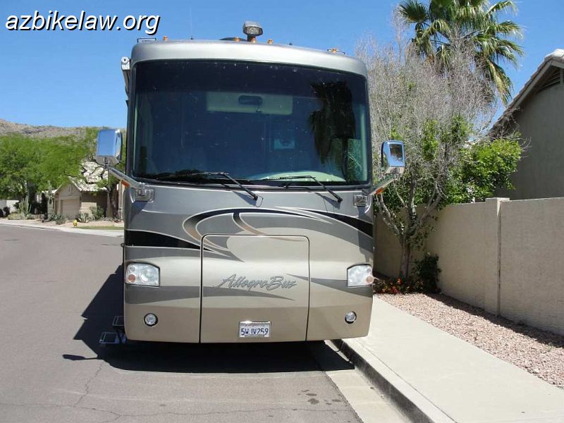 rv.jpg - it now and then alarms me the under Arizona (and most state's) laws; no special training or license is required to drive and sized RV. really.